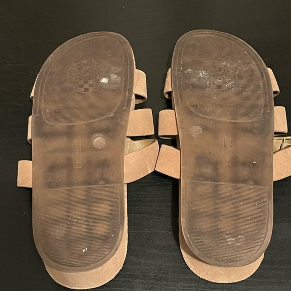 Vince Camuto Women's Freoda Slide Sandal - Picture 14 of 16